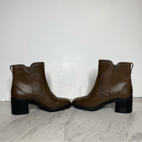 New! Naturalizer Emmy Brown Leather Square Toe Bootie 7W - Picture 5 of 15